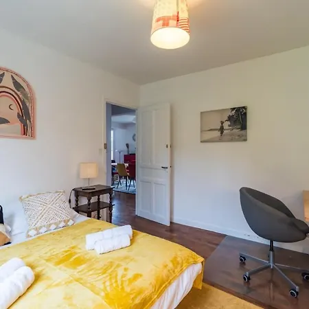 Grande Maison Conviviale - Pour 10 Personnes