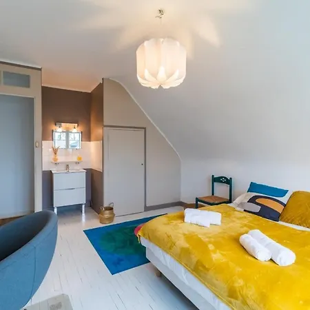 Grande Maison Conviviale - Pour 10 Personnes 펜션