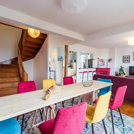 Grande Maison Conviviale - Pour 10 Personnes *