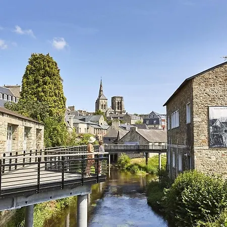 Grande Maison Conviviale - Pour 10 Personnes